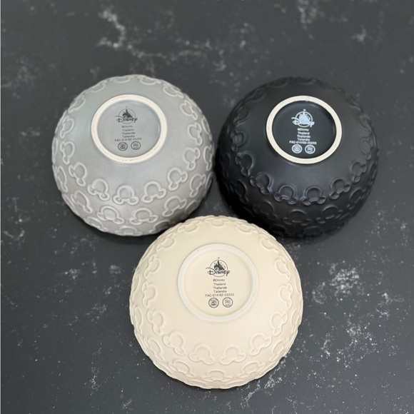 Disney Homestead Small Bowls set of 3 - Picture 3 of 4